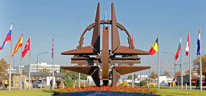 Monumento-simbolo della NATO